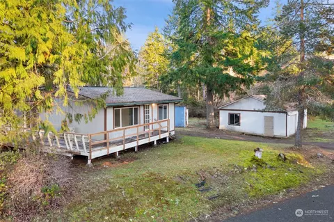 816 W Lost Lake Rd, Shelton, WA 98584