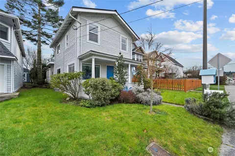 811 22nd St, Anacortes, WA 98221