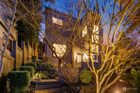 1703 37th Ave, Seattle, WA 98122