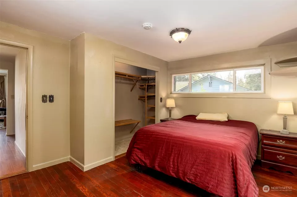 Bedroom - 10149 Frontier Pl NW, Silverdale, WA 98383 photo 2 of 4