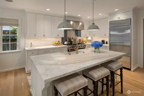 Kitchen - 2111 Broadmoor Dr E, Seattle, WA 98112 photo 2 of 4