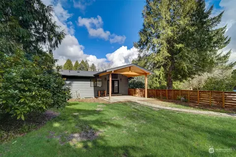 Exterior - 9247 NE 180th St, Bothell, WA 98011 photo 5 of 7