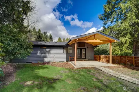 Exterior - 9247 NE 180th St, Bothell, WA 98011 photo 7 of 7