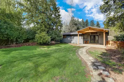 Exterior - 9247 NE 180th St, Bothell, WA 98011 photo 4 of 7