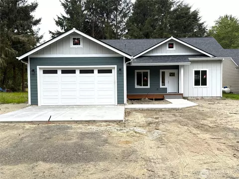 511 Quinault Ave SE, Ocean Shores, WA 98569