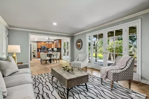 Living - 15330 25th Dr SE, Mill Creek, WA 98012 photo 4 of 6