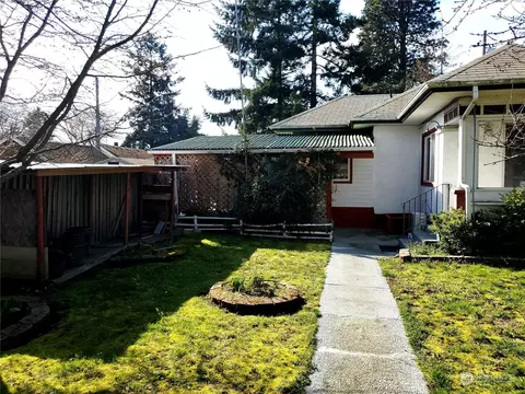 3306 E L St, Tacoma, WA 98404