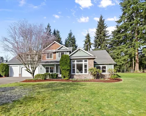 16619 41st St E, Lake Tapps, WA 98391