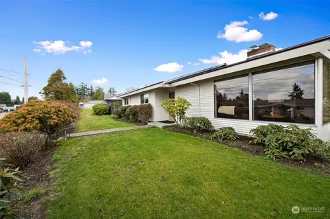 3258 Almira Dr, Bremerton, WA 98310
