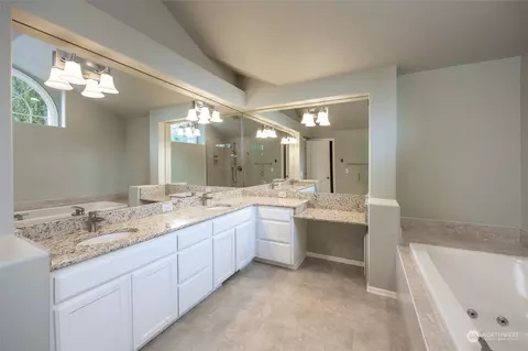 Bath - 14500 21st Ct SE, Mill Creek, WA 98012 photo 3 of 4
