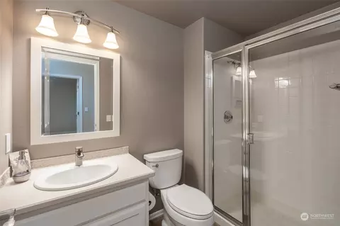 Bath - 14500 21st Ct SE, Mill Creek, WA 98012 photo 4 of 4