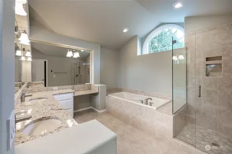 Bath - 14500 21st Ct SE, Mill Creek, WA 98012 photo 2 of 4