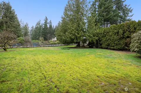 Exterior - 22904 49th Ave SE, Bothell, WA 98021 photo 10 of 11