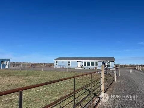 8079 NE Road N, Moses Lake, WA 98837