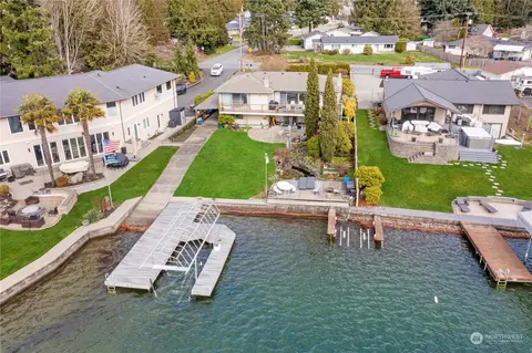 18402 Driftwood Dr E, Lake Tapps, WA 98391