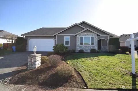 577 Mountain Cir, Buckley, WA 98321