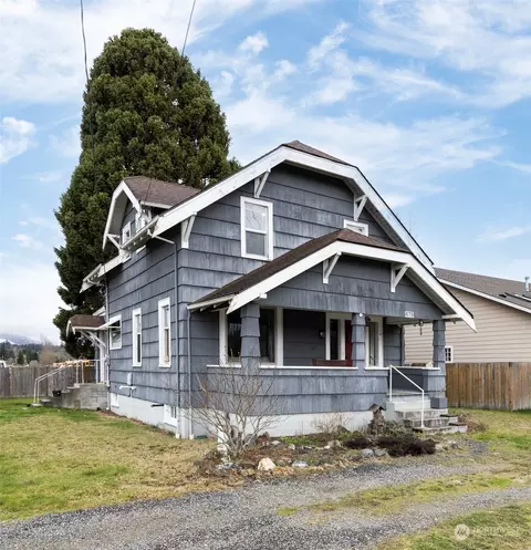 678 Cook Rd, Sedro Woolley, WA 98284