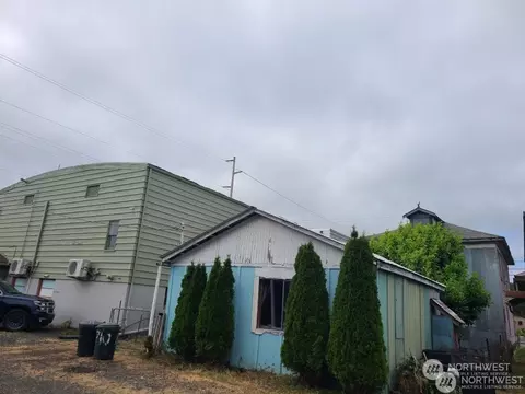 Exterior - 710 Duryea St, Raymond, WA 98577 photo 9 of 15