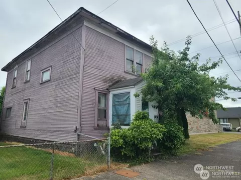 Exterior - 710 Duryea St, Raymond, WA 98577 photo 14 of 15