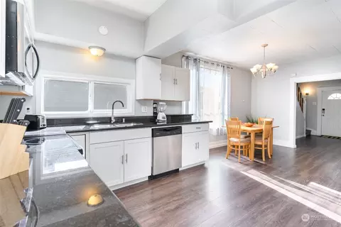 Kitchen - 1305 E Marine View Dr, Everett, WA 98201 photo 2 of 3