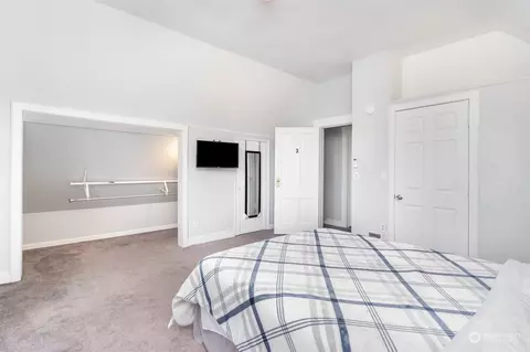 Bedroom - 1305 E Marine View Dr, Everett, WA 98201 photo 8 of 9