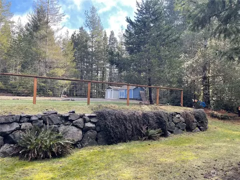 111 NE Bedrock Rd, Belfair, WA 98528