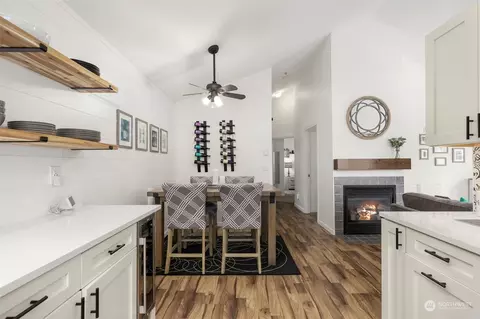 Kitchen - 1522 196th St SE #G101, Bothell, WA 98012 photo 5 of 5