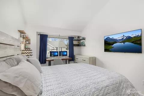 Bedroom - 1522 196th St SE #G101, Bothell, WA 98012 photo 2 of 2
