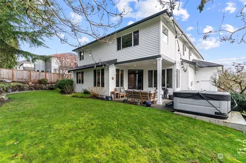 Exterior - 2113 242nd St SE, Bothell, WA 98021 photo 4 of 8