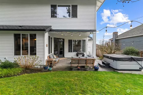 Exterior - 2113 242nd St SE, Bothell, WA 98021 photo 5 of 8