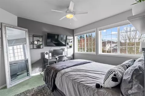 Bedroom - 2113 242nd St SE, Bothell, WA 98021 photo 4 of 6