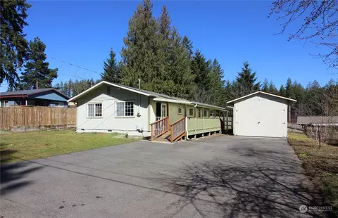 20601 Lapaloma Dr E, Bonney Lake, WA 98391