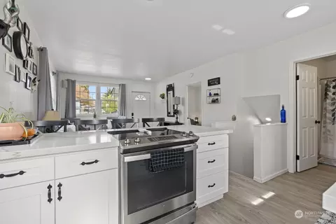 Kitchen - 3010 26th St, Everett, WA 98201 photo 3 of 5