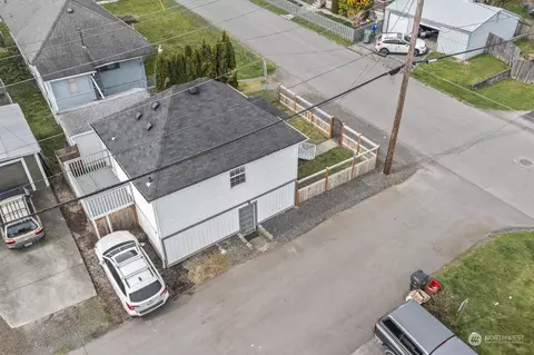 View/Area - 3010 26th St, Everett, WA 98201 photo 1 of 2