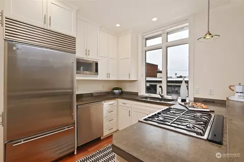 717 Boylston Ave E, Seattle, WA 98102 photo 8
