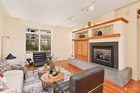 717 Boylston Ave E, Seattle, WA 98102 photo 4