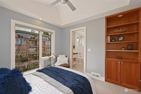 717 Boylston Ave E, Seattle, WA 98102 photo 14