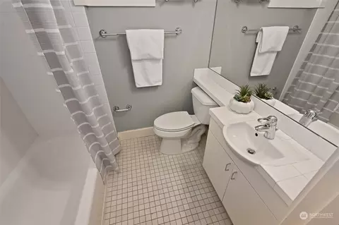 717 Boylston Ave E, Seattle, WA 98102 photo 19