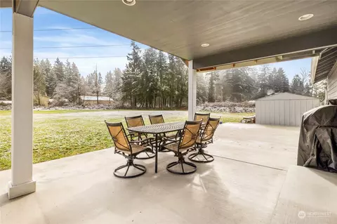 Exterior - 38316 244th Ave SE, Enumclaw, WA 98022 photo 4 of 8