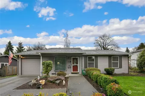 519 Hubbard Rd, Lynnwood, WA 98036