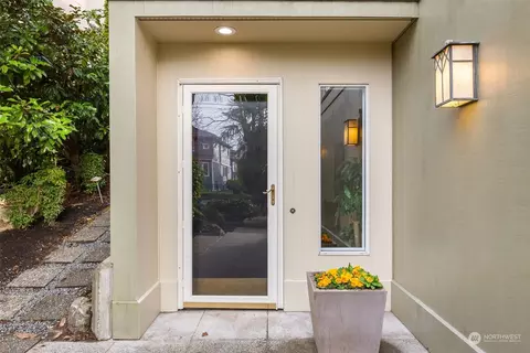 Entry Way - 702 13th Ave E, Seattle, WA 98102 photo 1 of 4