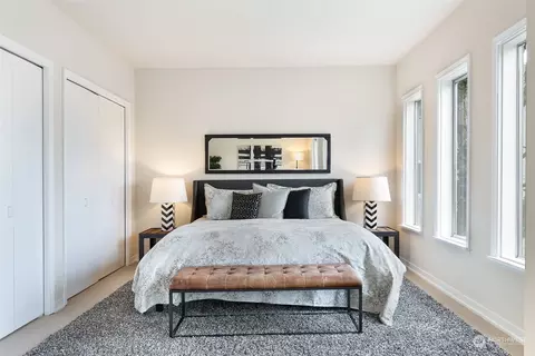 Bedroom - 702 13th Ave E, Seattle, WA 98102 photo 4 of 4