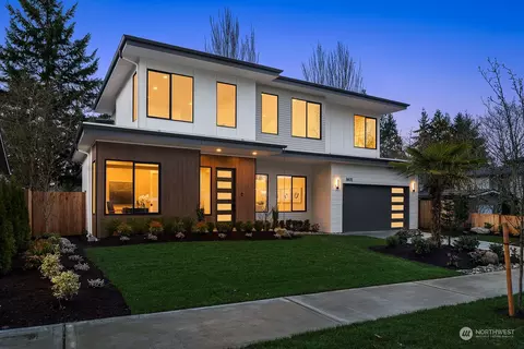 8632 NE 140th St, Kirkland, WA 98034