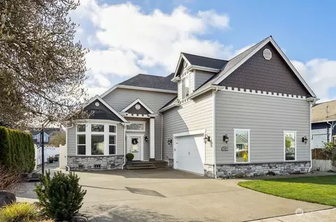 1118 9th Ave SW, Puyallup, WA 98371