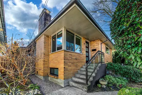 123 N 84th St, Seattle, WA 98103