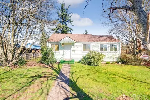 929 E 53rd St, Tacoma, WA 98404