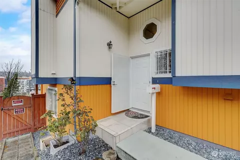 Other - 1802 19th Ave S, Seattle, WA 98144 photo 2 of 26