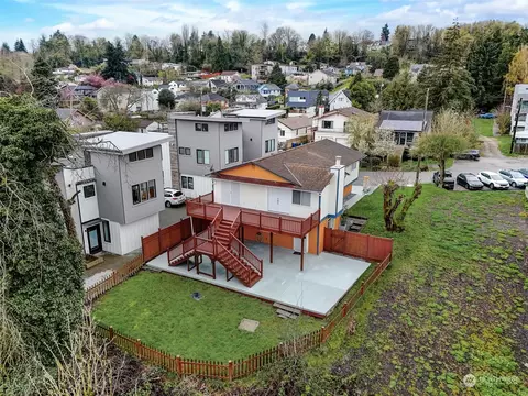 View/Area - 1802 19th Ave S, Seattle, WA 98144 photo 1 of 1