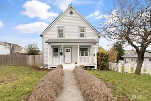 1408 19th St, Anacortes, WA 98221