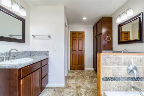 Bath - 122 Baldwin Rd, Walla Walla, WA 99362 photo 4 of 8